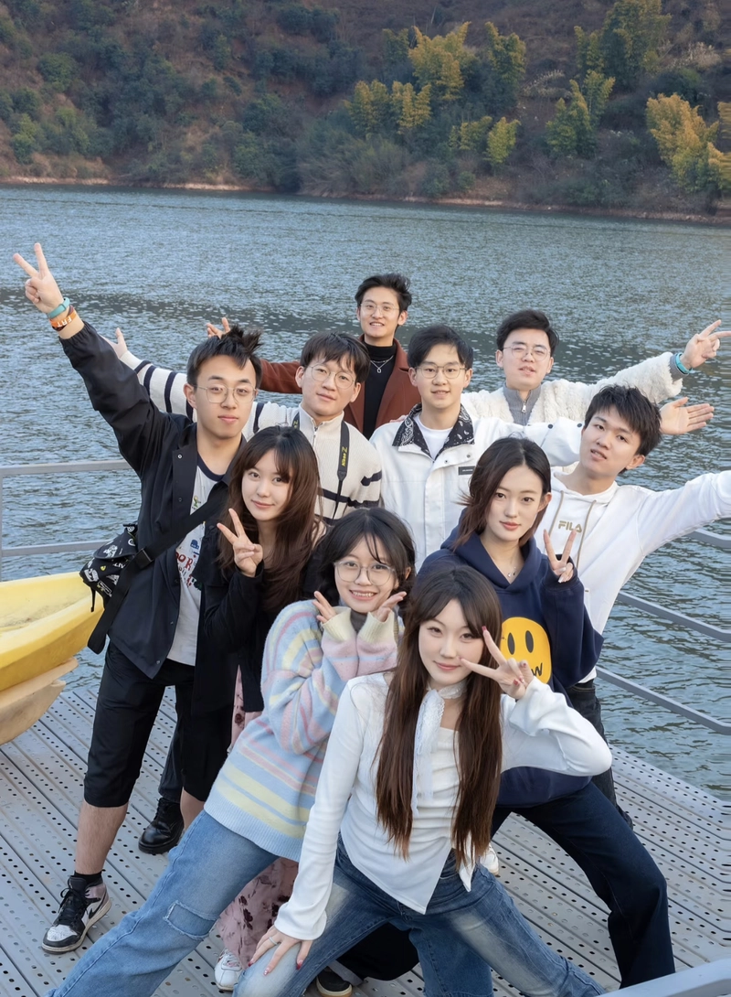 7 friends group dp for whatsapp