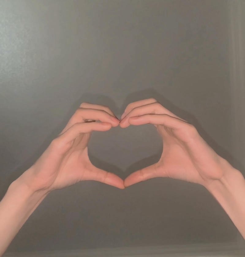 Adorable cute hand pic for DP