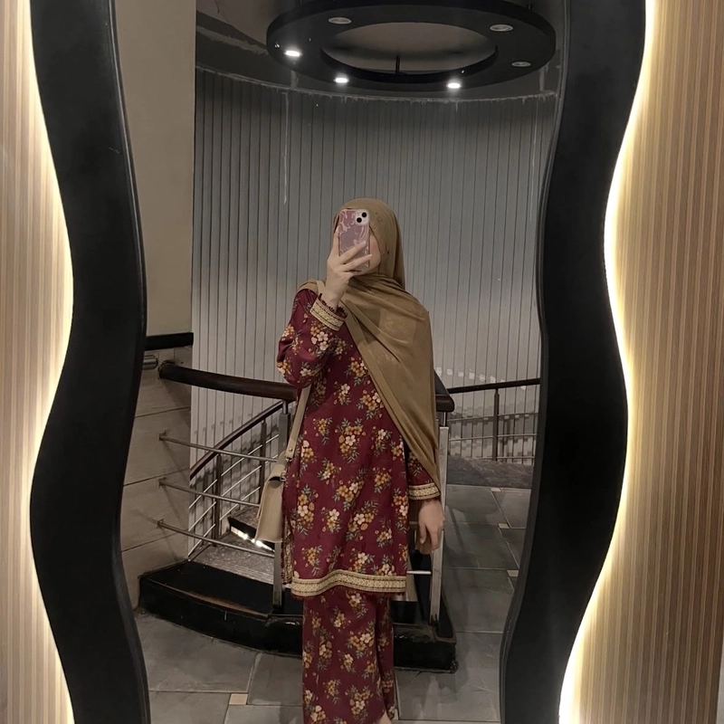 Aesthetic hijab portrait perfect for Instagram profile picture