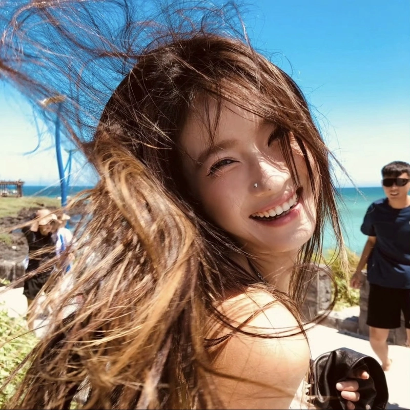 Cute smile dp showing happy mood soft lighting atmosphere