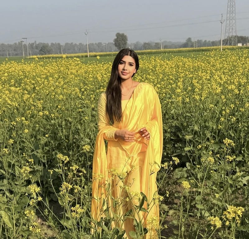 DP cute Punjabi girls charming smile vibe