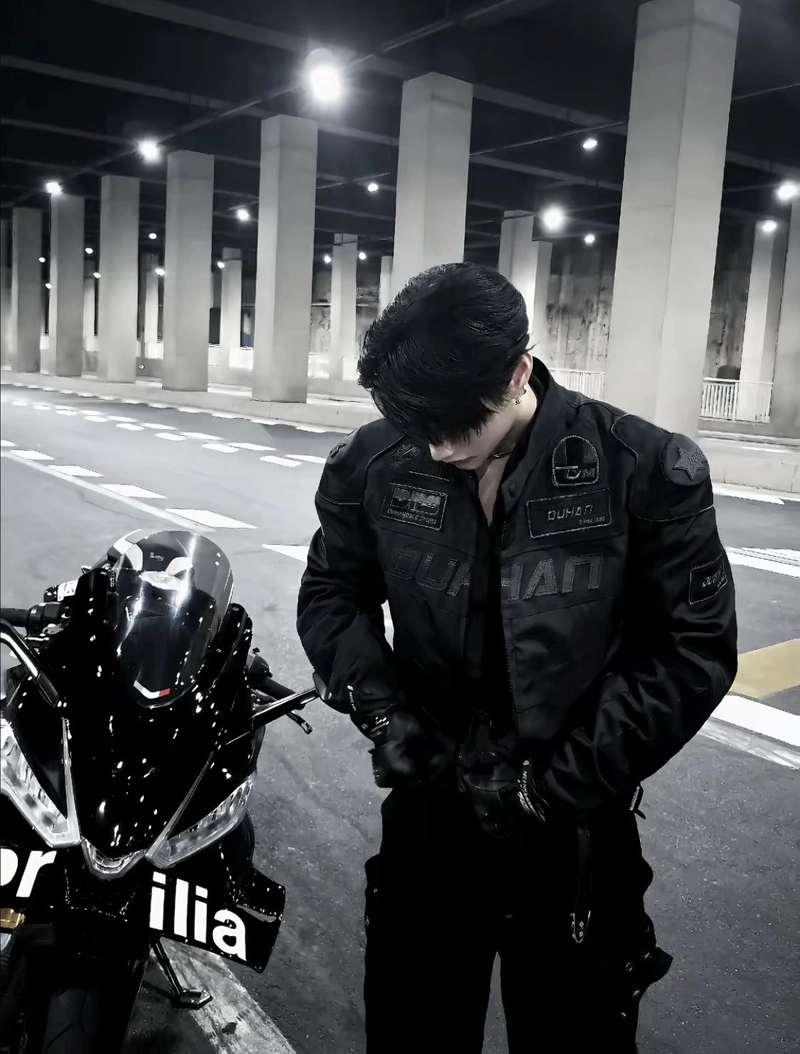 alone boy images for whatsapp dp