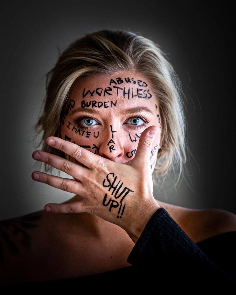 alone silent images for dp