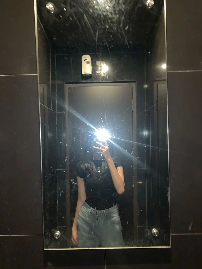 beautiful girls dp cute selfi pose