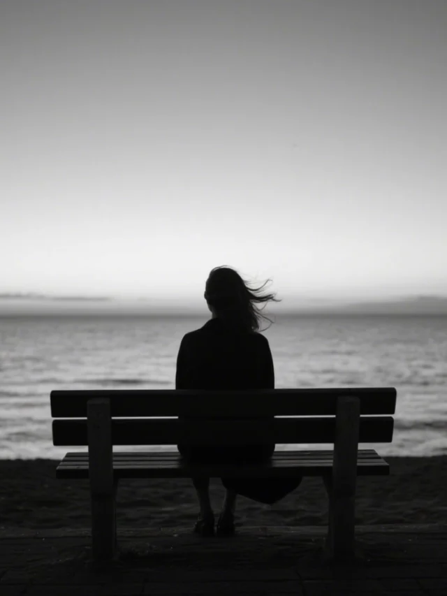 cropped-alone-girl-dp-for-whatsapp-profile.webp