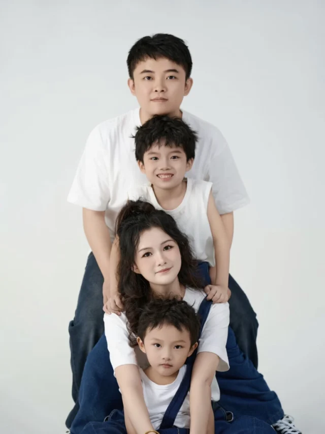 cropped-happy-family-images-for-dp.webp