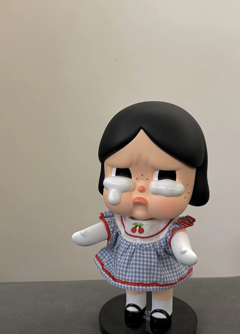 crying eyes cute
