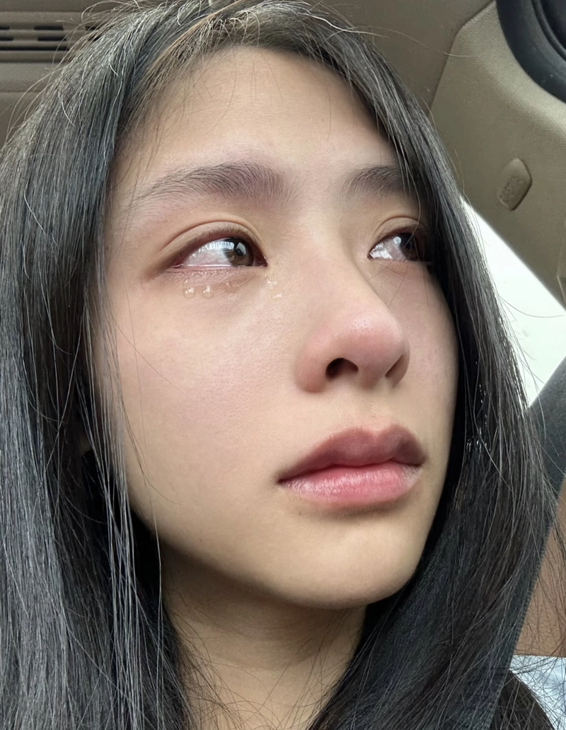 crying eyes dp black background