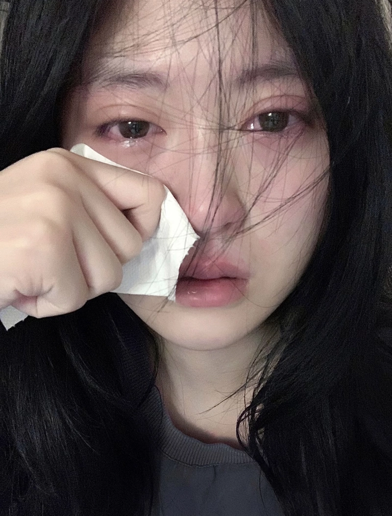 crying eyes dp for instagram