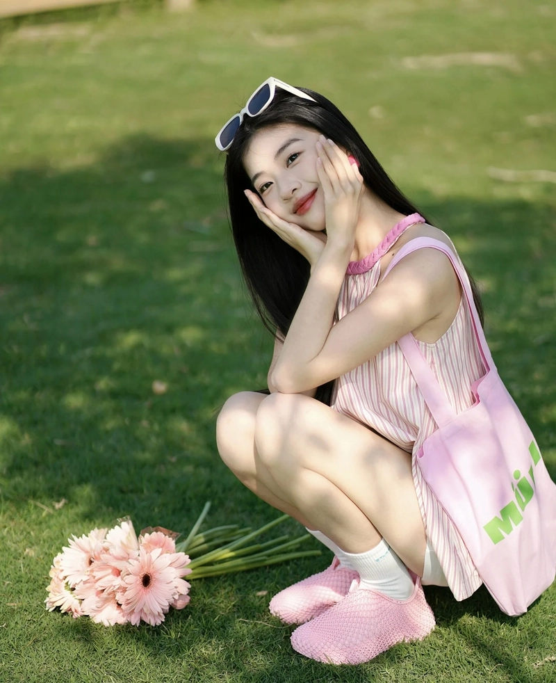 cute dp for girl whatsapp