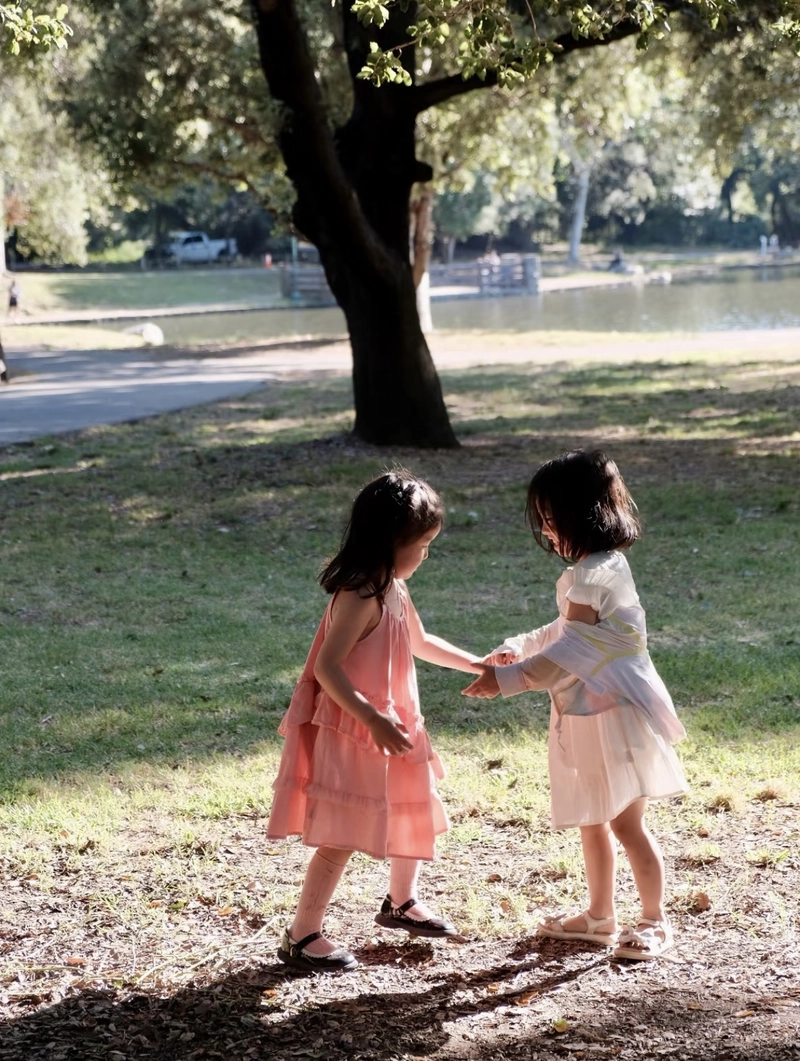 cute friendship dp