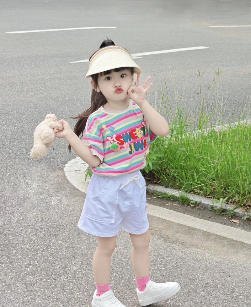cute girl pic for whatsapp dp