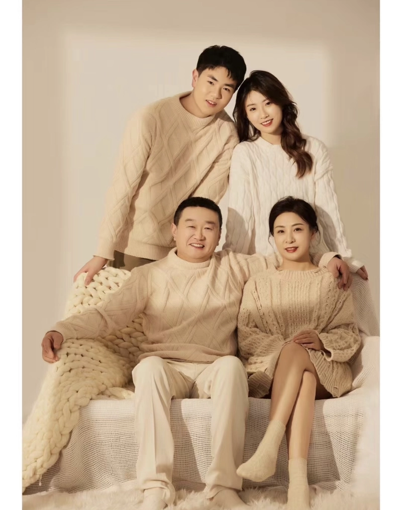 cute real family photo for whatsapp dp