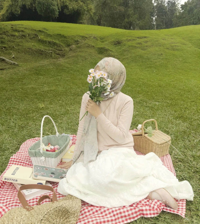 hijab girl pic hide face