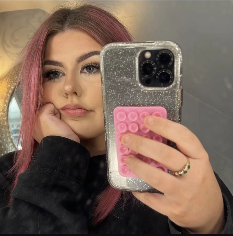 iphone mirror selfie dp