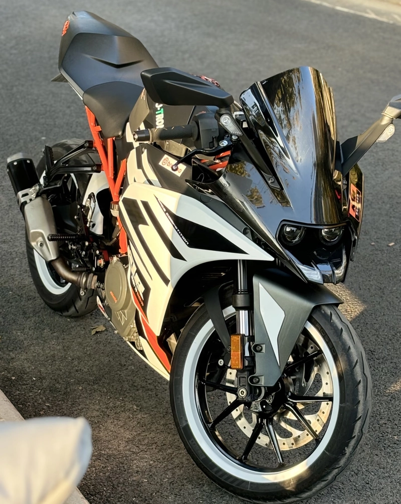 ktm rc 200 whatsapp dp