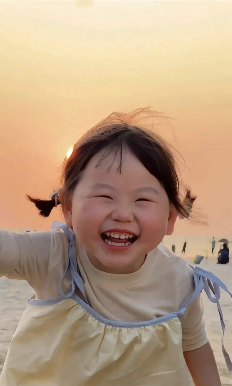 love smile dp for whatsapp