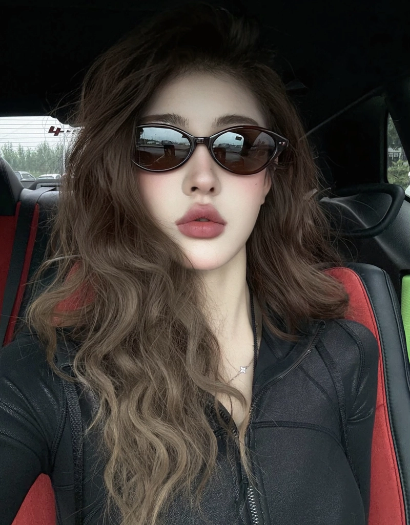real girl pic for fb dp