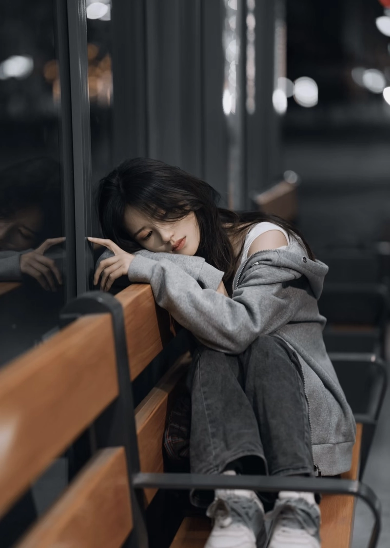 sad aesthetic dp for instagram