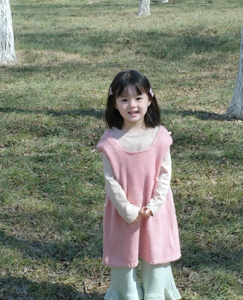 stylish cute baby girl dp