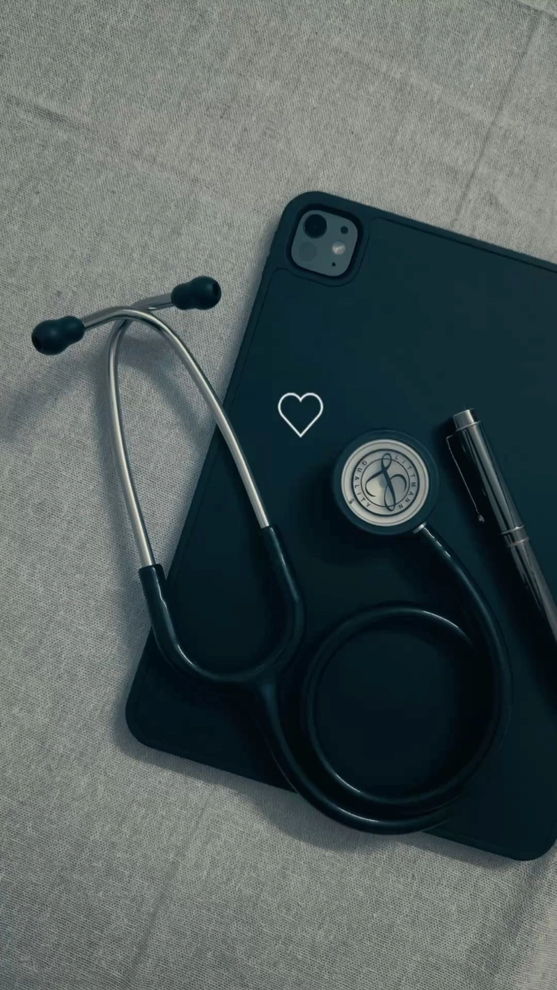 trendy doctor dp for whatsapp