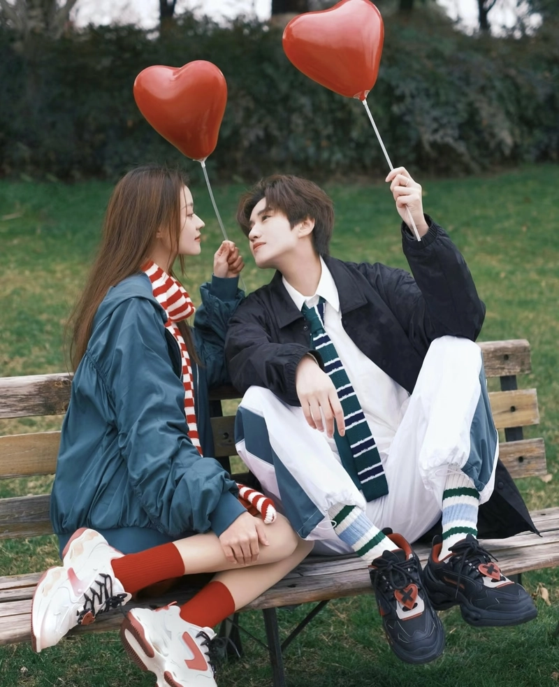 unique couple dp for instagram
