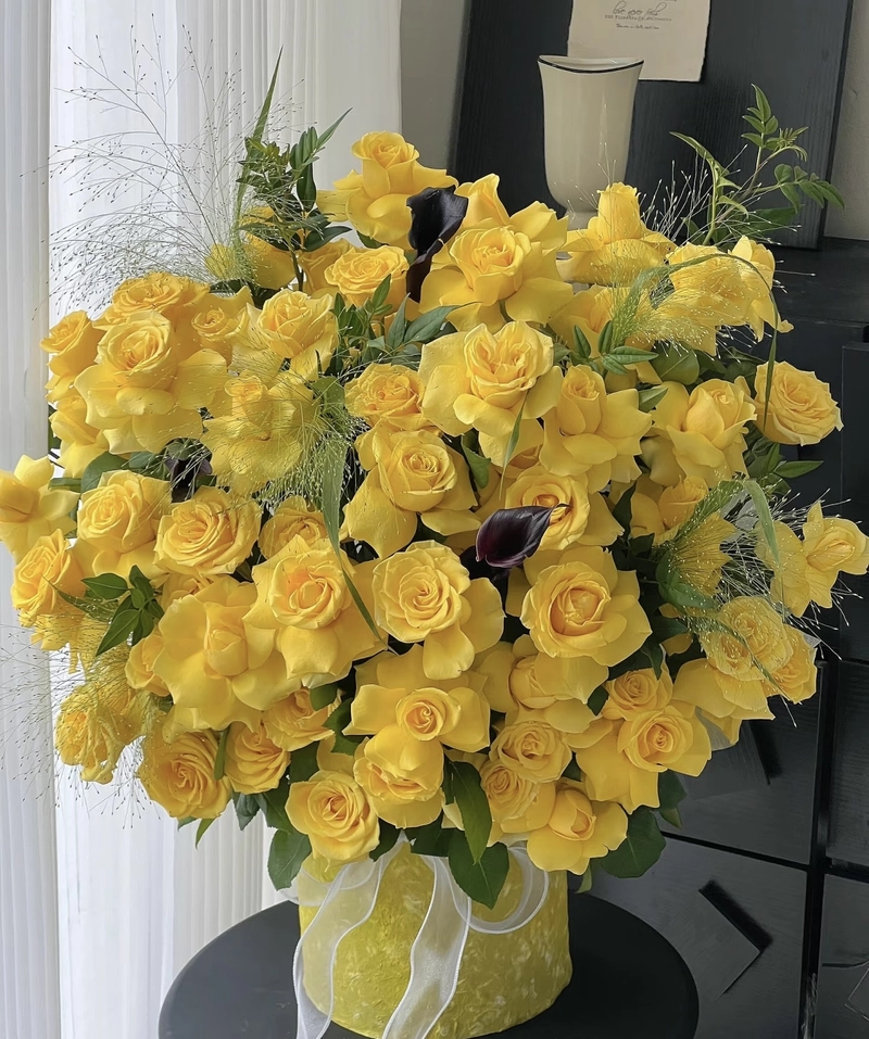 yellow instagram dp