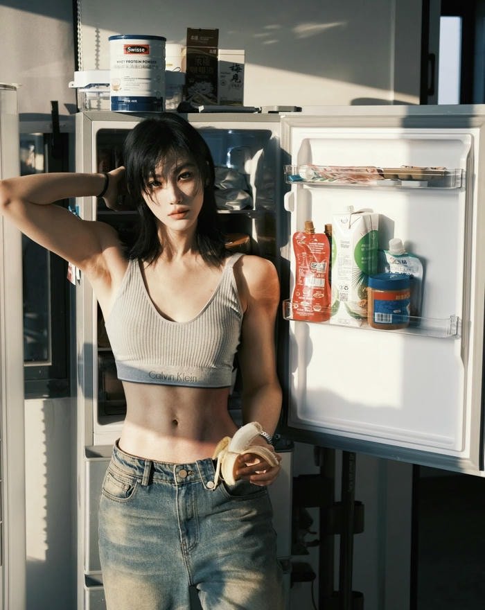 Aesthetic DP for girls stunning soft vibes