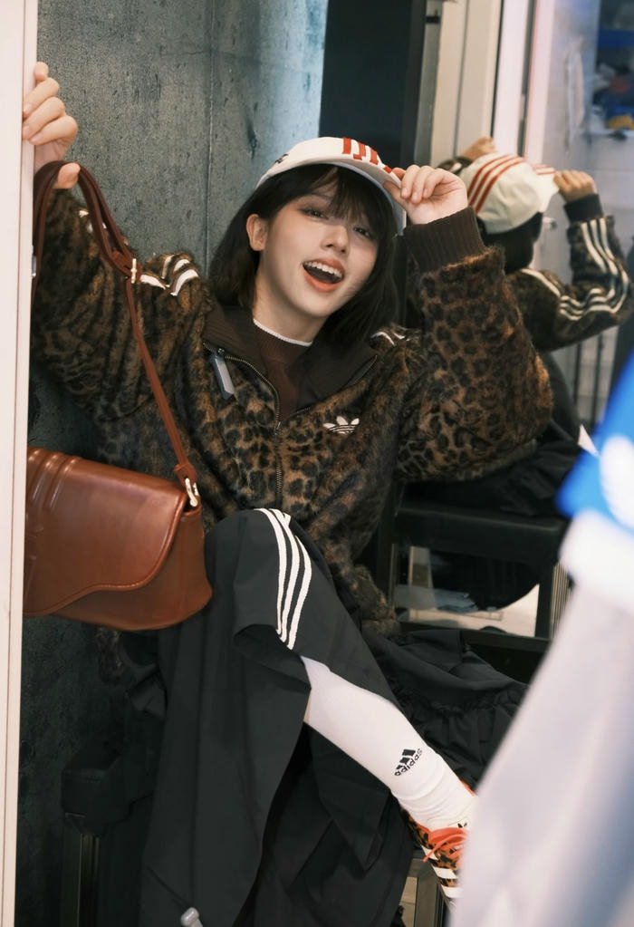 Soft pastel aesthetic girl profile picture