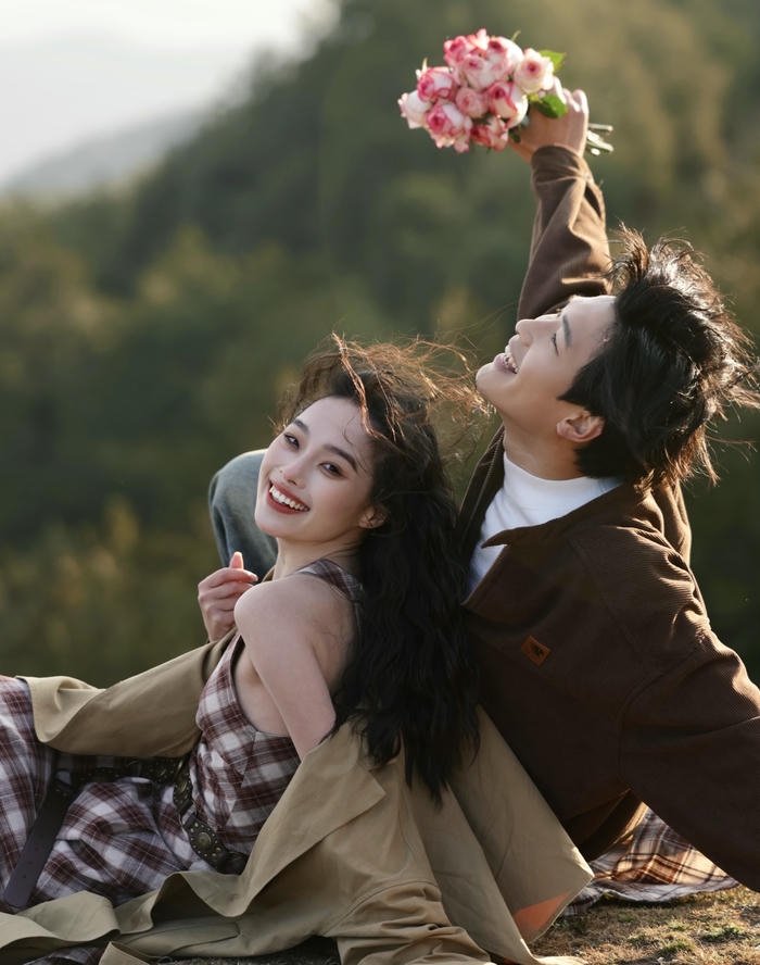 Soft romantic DP images gentle love mood
