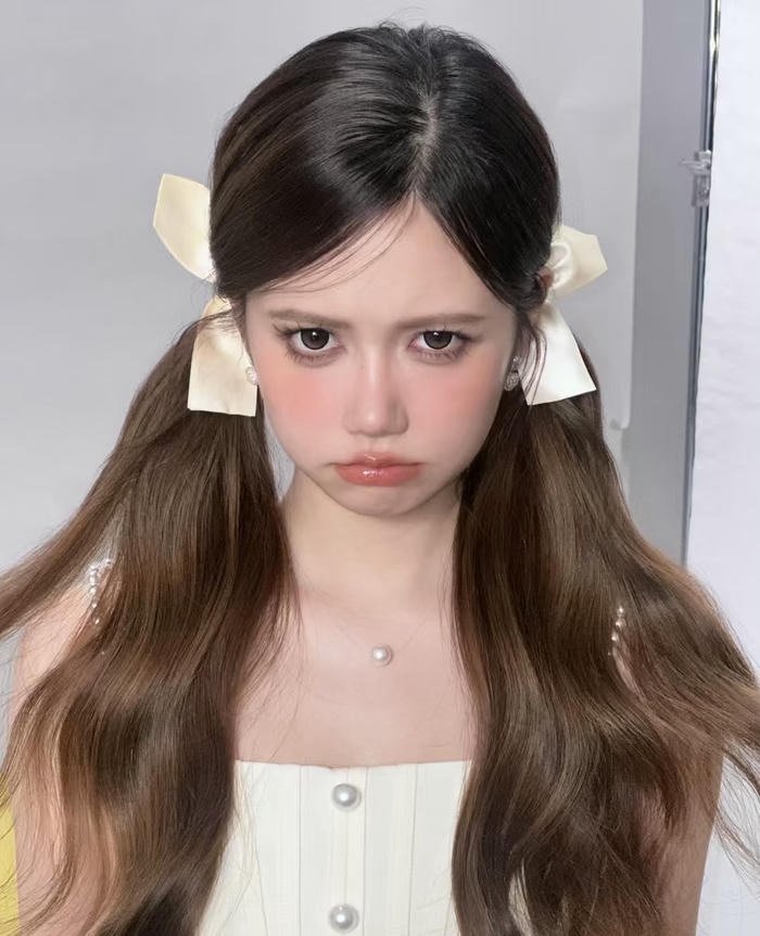 angry whatsapp dp girl