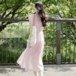 artsy aesthetic girl dp