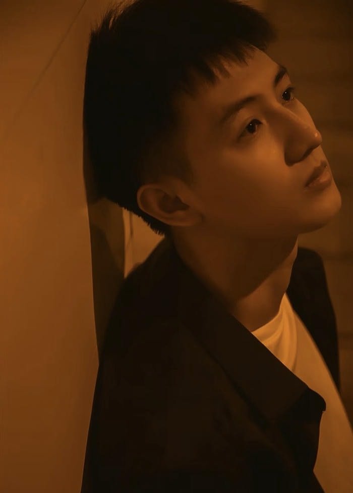 broken heart boy display pic