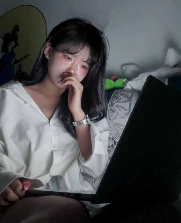 broken heart outline