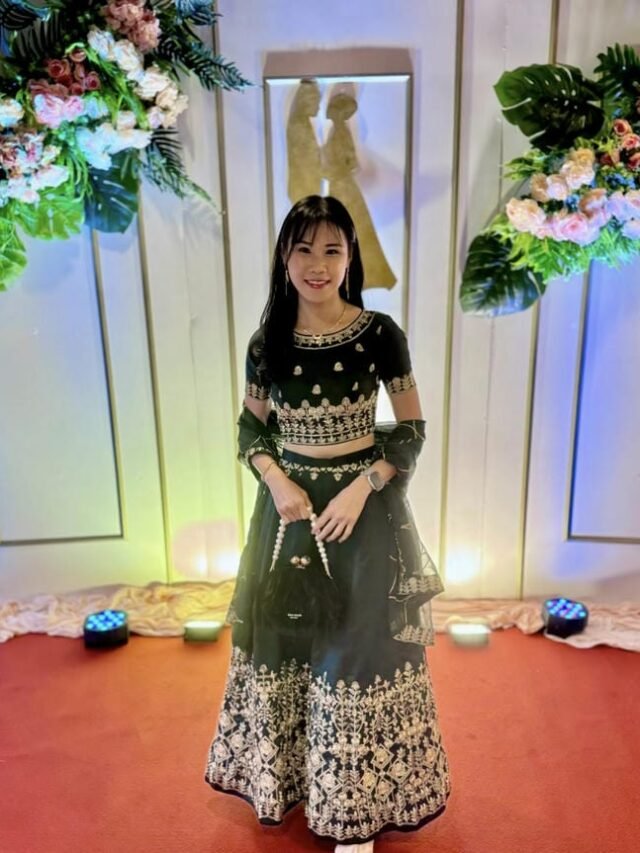 202+ Abaya Girl DP Cute & Elegant Profile Picture Inspiration