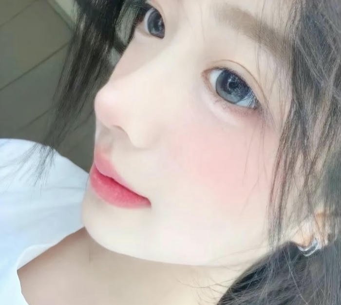 cute aesthetic girl dp