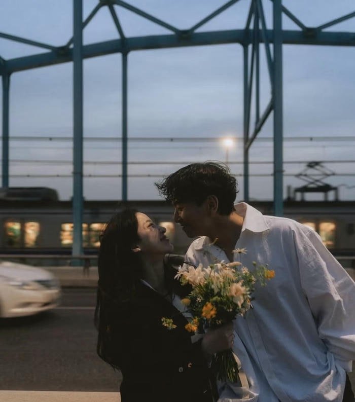 cute romance outline