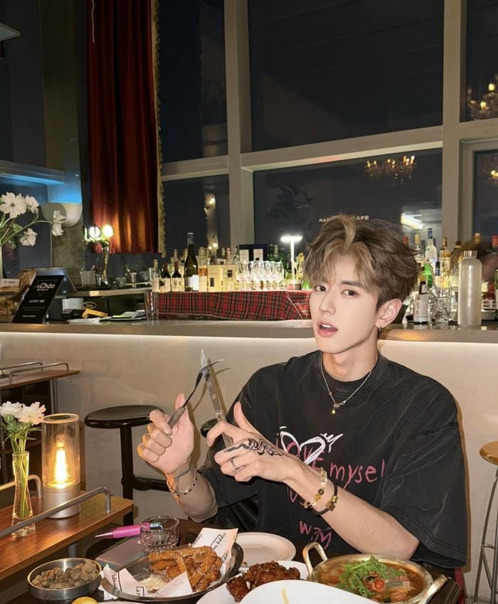 smart profile pic for boys