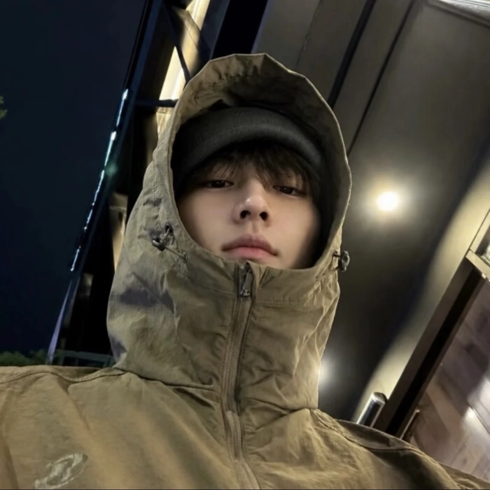 Aesthetic DP for boys Instagram featuring a clean style