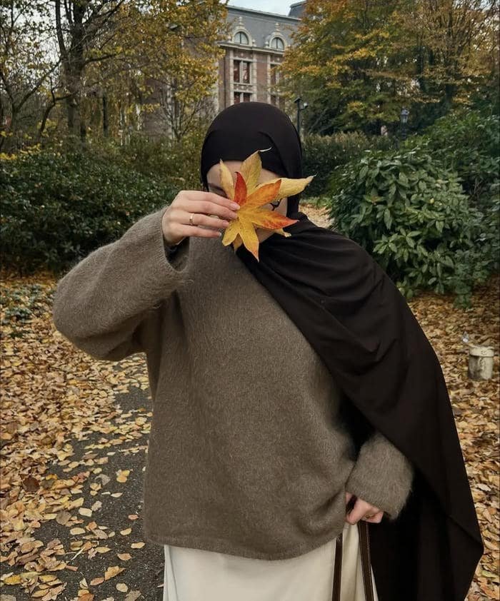 Aesthetic hijab DP for girls modest vibes