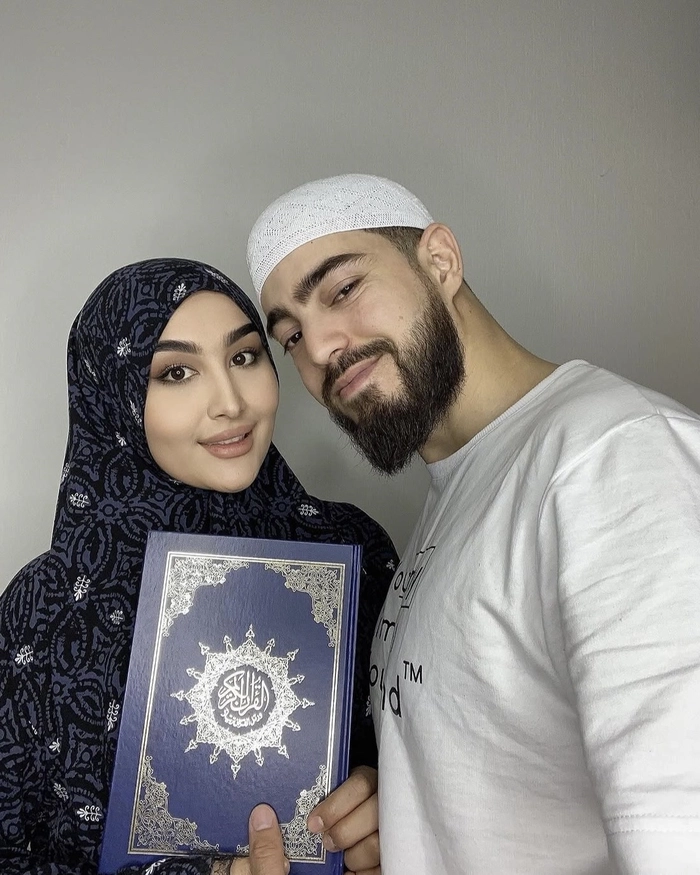 Aesthetic hijab couple dp featuring calm pastel atmosphere