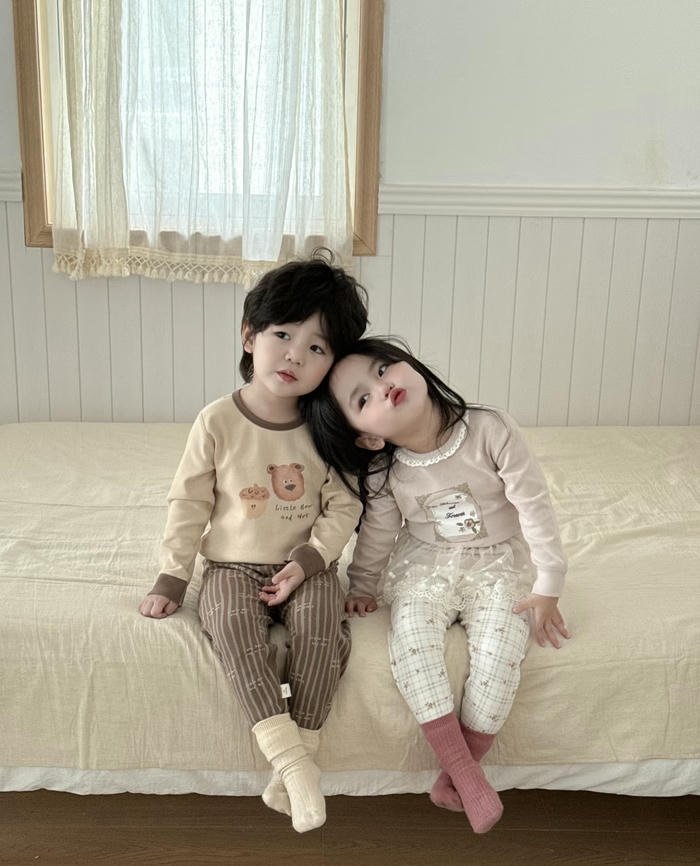 Cute baby couple dp sweet smiling faces