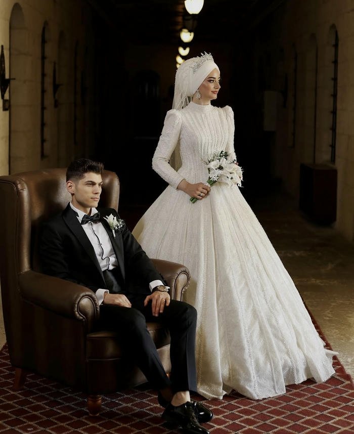Cute hijab couple smiling together romantic profile picture idea