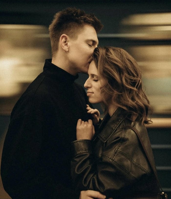 Cute romantic love moments HD photo