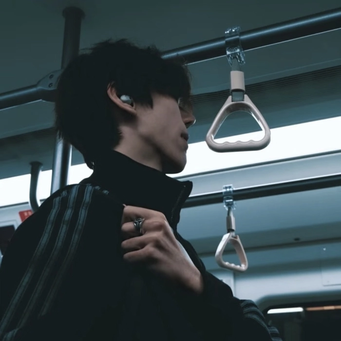 DP for boys Instagram with a confident casual look