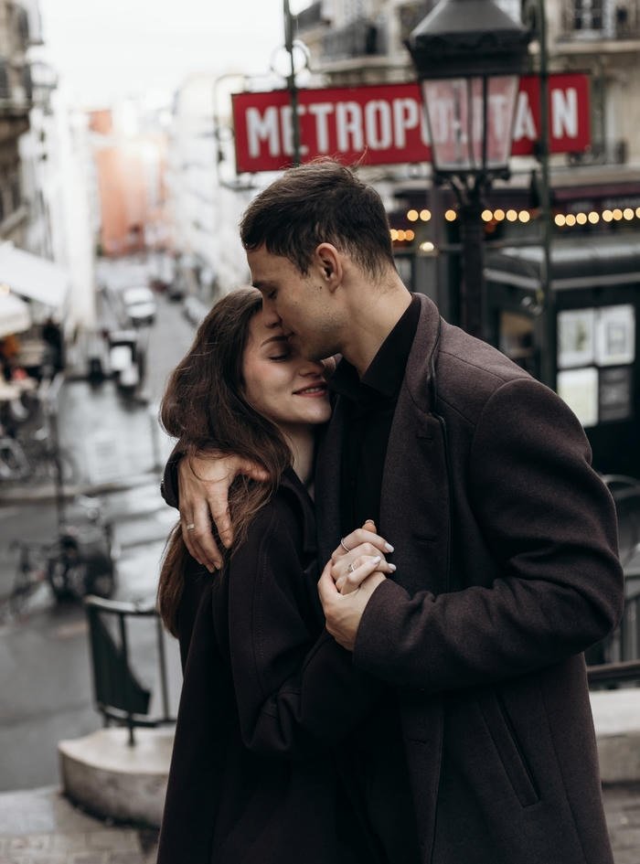 Dreamy couple hug passionate HD image