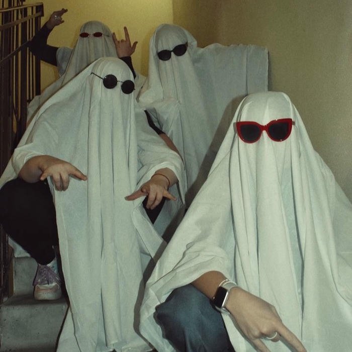 Friends dp happy friendship moments group profile picture