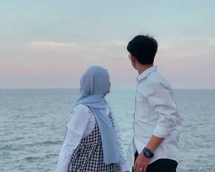 Hijab couple dp modest romantic style