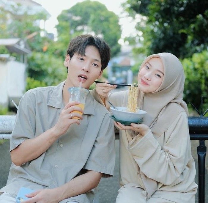 Hijab couple dp respectful romantic mood