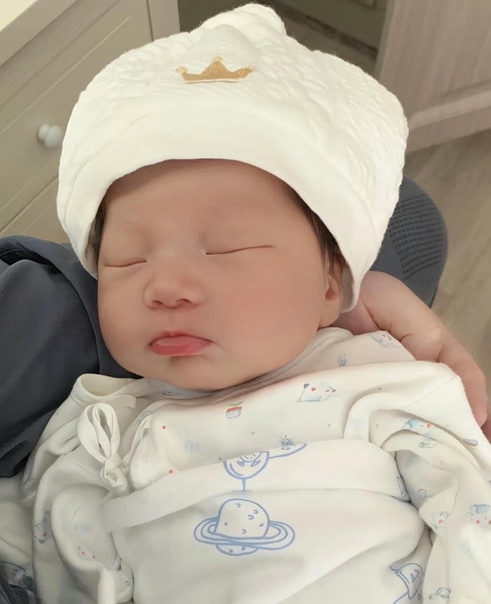 Love cute baby images warmth